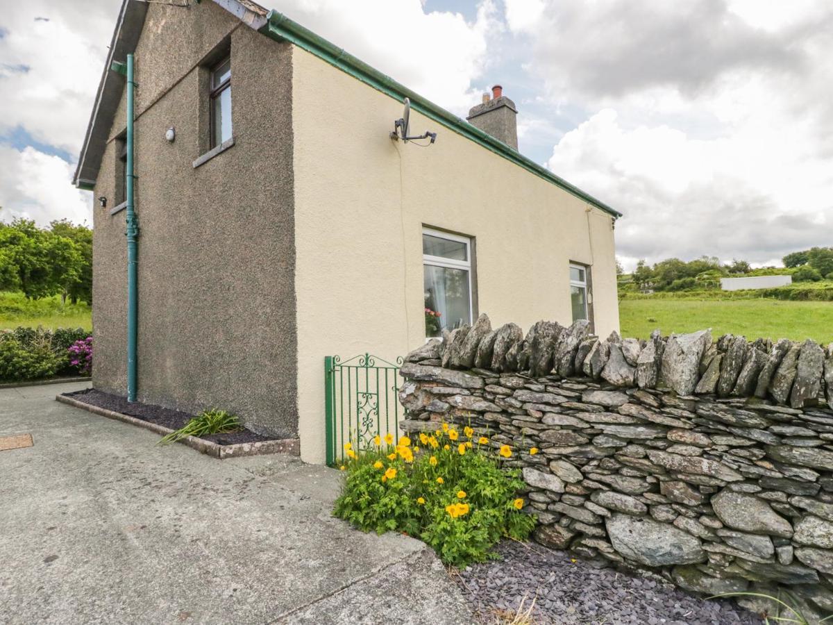 Penrhyddion Ucha Villa Capel Garmon Exterior photo
