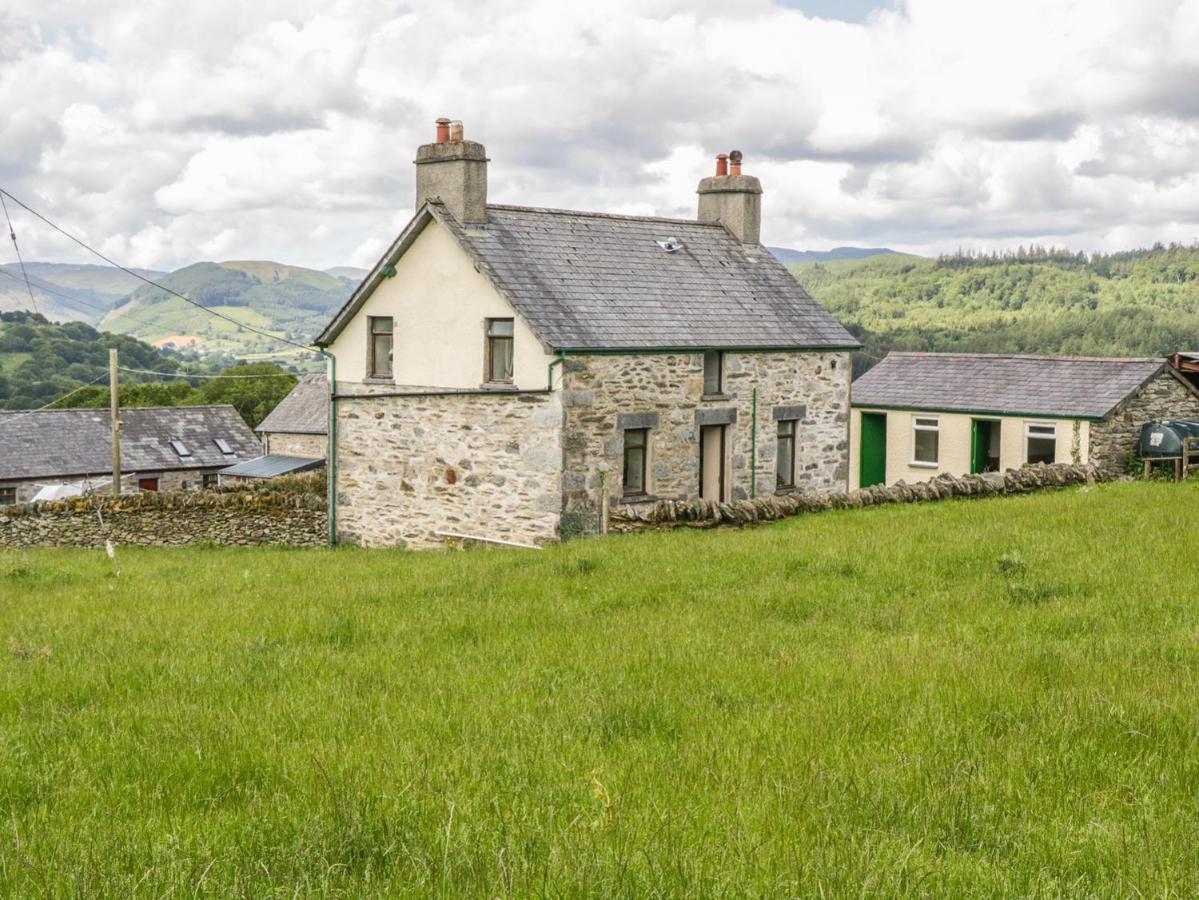 Penrhyddion Ucha Villa Capel Garmon Exterior photo